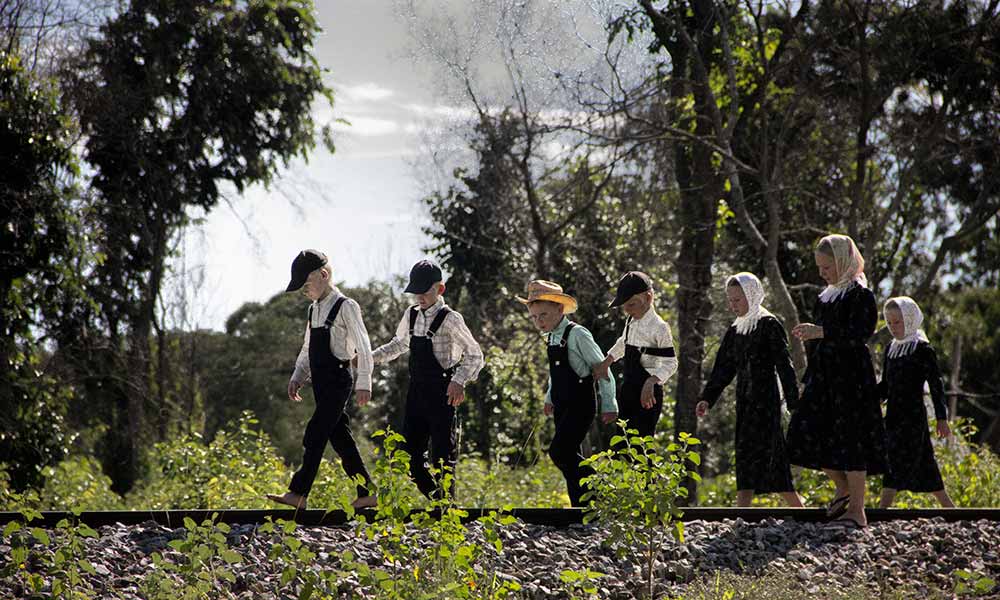 Mennonite children